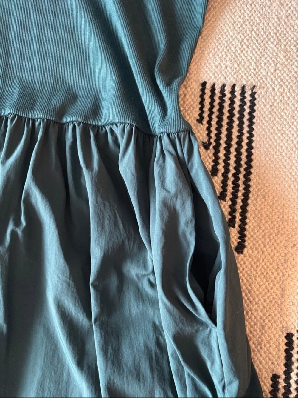 Uniqlo Sleeveless Teal Maxi Dress - Classic Women’s Dress - Picture 3 of 3